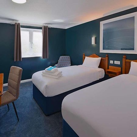 ريدهيل Travelodge Redhill الغرفة الصورة