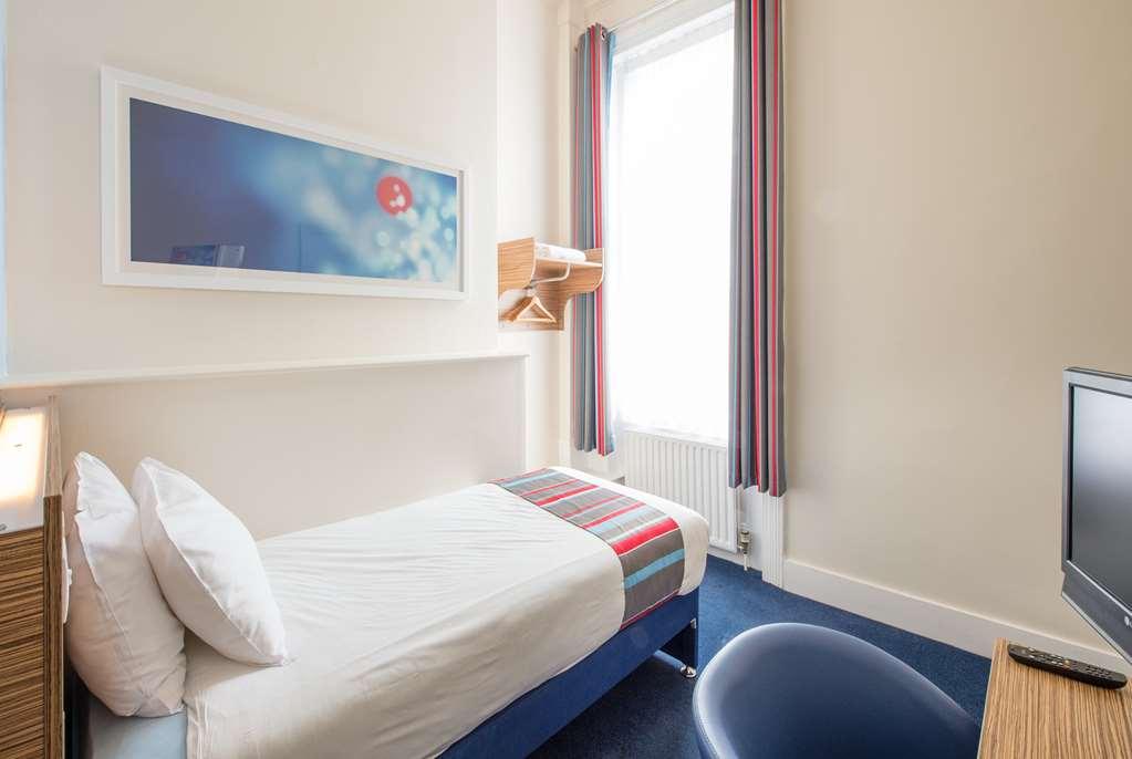 ريدهيل Travelodge Redhill الغرفة الصورة