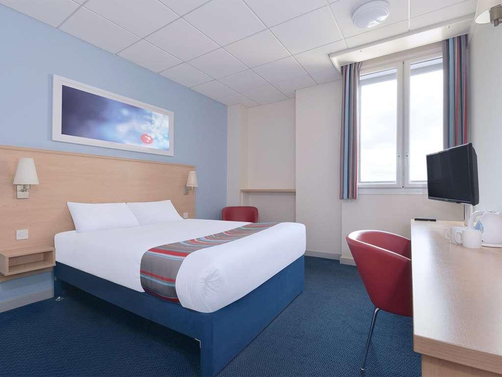 ريدهيل Travelodge Redhill الغرفة الصورة