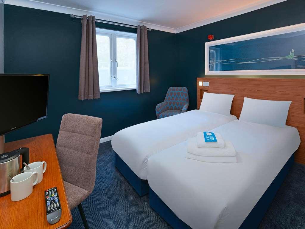 ريدهيل Travelodge Redhill الغرفة الصورة